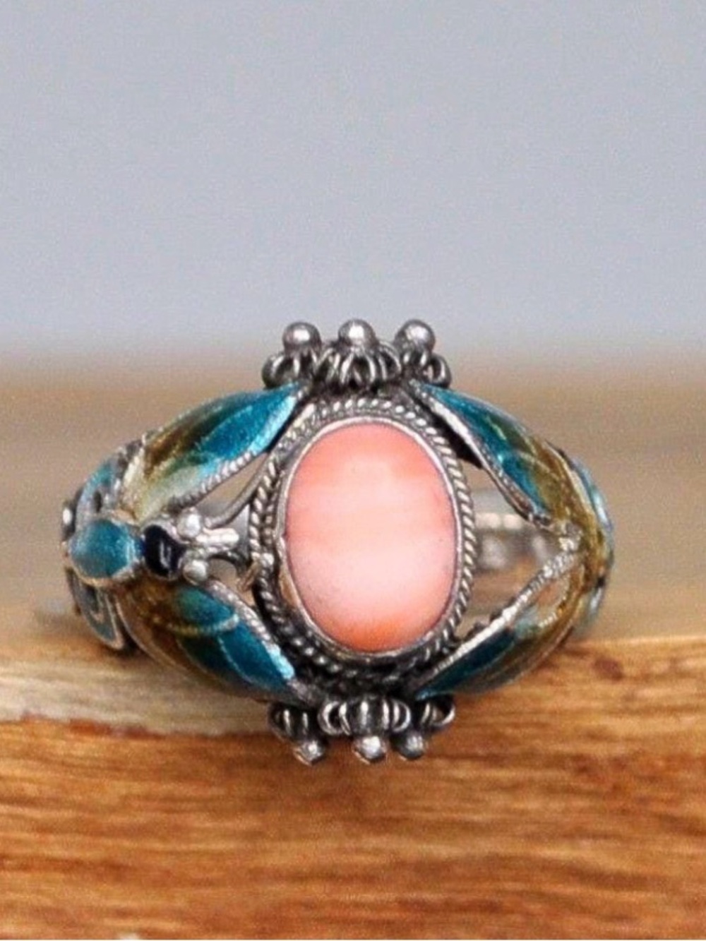 VINTAGE Coral and Cloisonné Enamel Butterfly Sterling Silver Ring, Size 7.5 - Picture 2 of 4